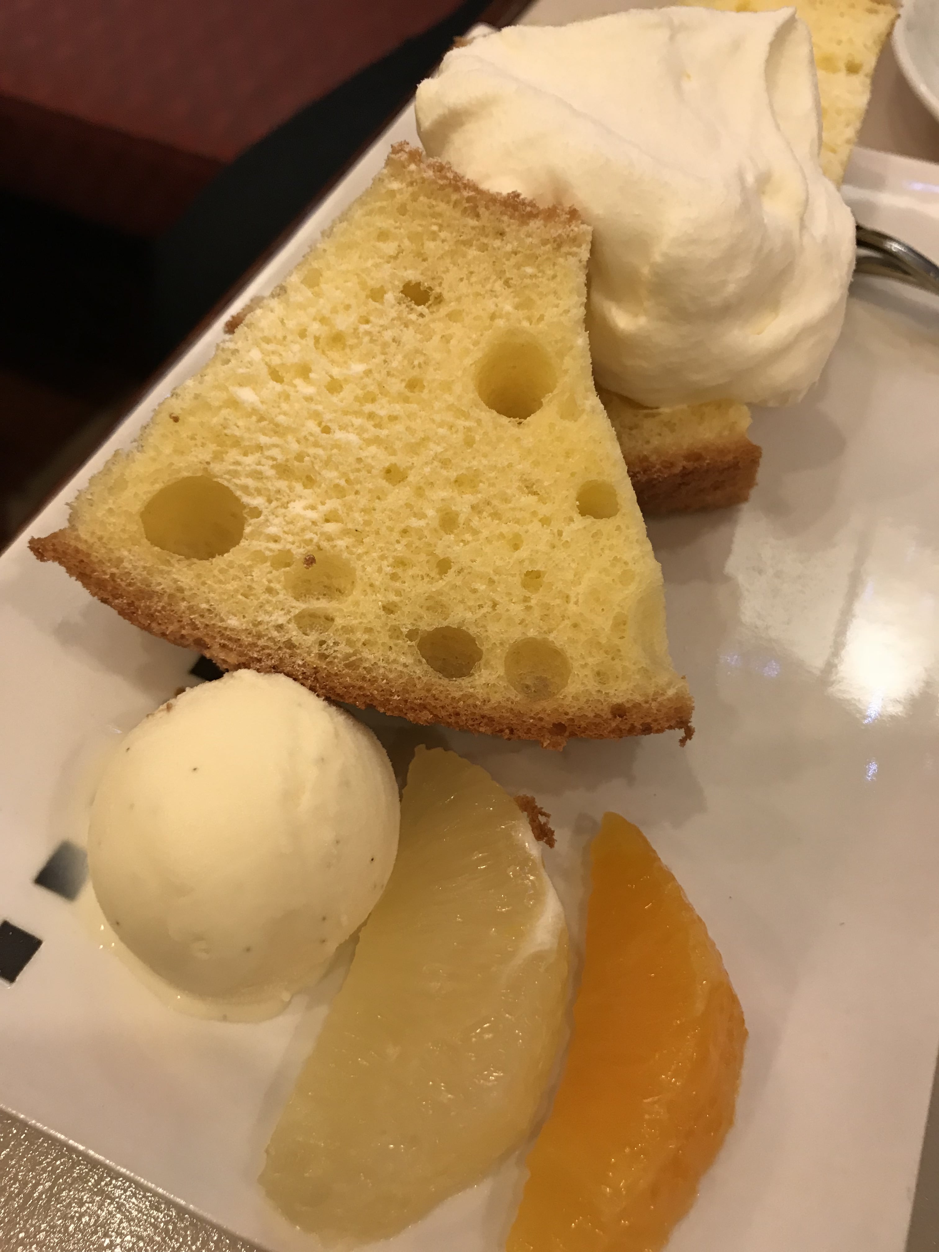 昔ながらの珈琲やさんで、ティータイム！銀座 和蘭豆